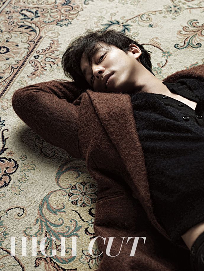 Gong Yoo Takes A Rest In High Cuts Vol 114 Couch Kimchi 2654